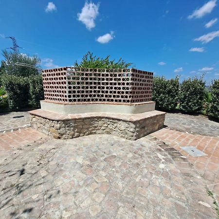 Spoleto By The Pool Exterior foto