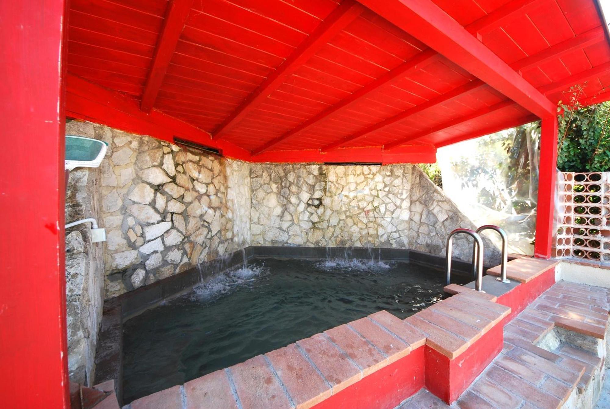 Spoleto By The Pool Exterior foto