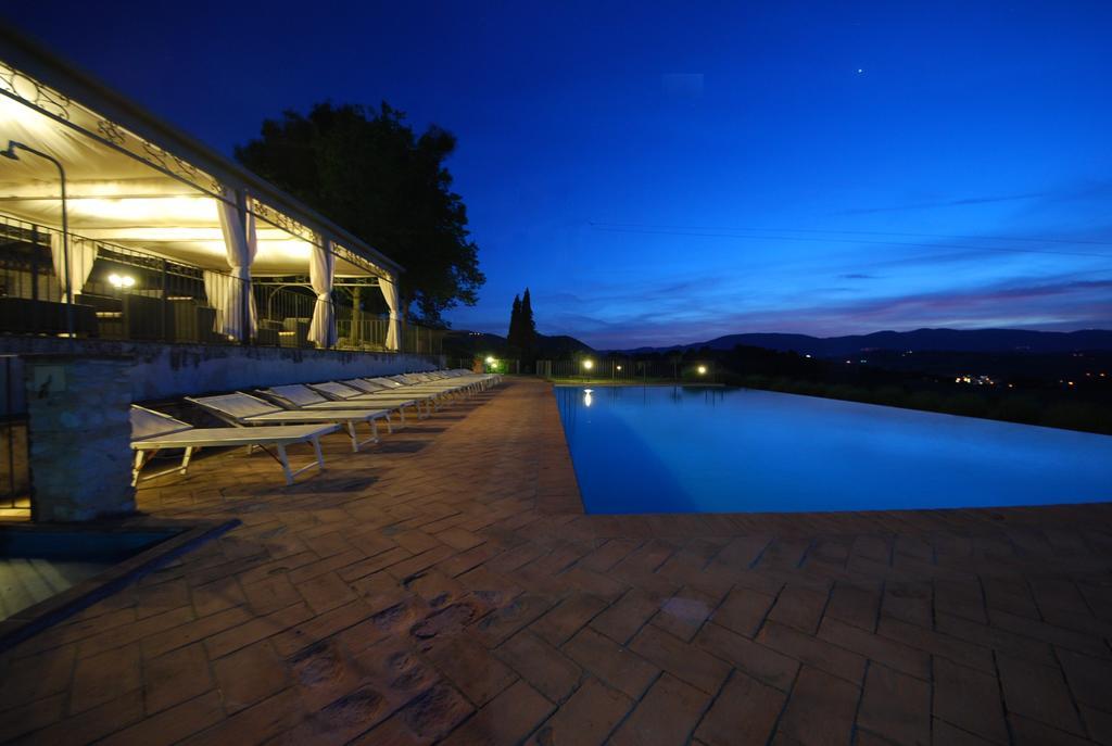 Spoleto By The Pool Exterior foto